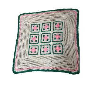 Vintage-Style Crochet Rose Granny Square Throw – Pink Green – 34.5" × 33.5"